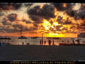 Sonnenuntergang am Strand von Santa Ponsa auf Mallorca